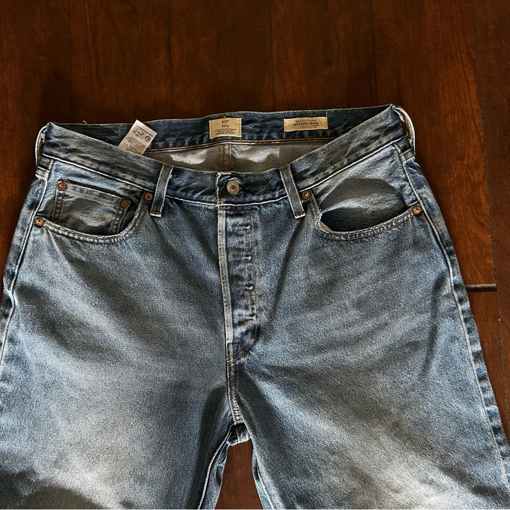 501® '90s Selvedge Women's Jeans - 32 x 32 - EUC - Picture 8 of 10